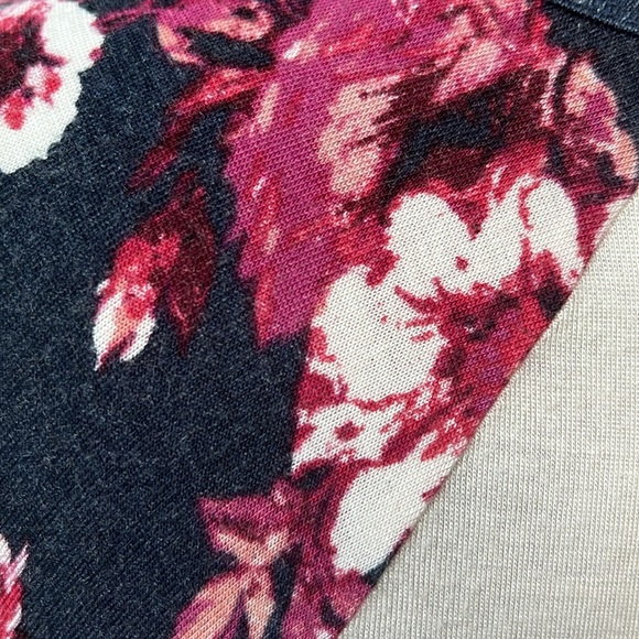 Eyeshadow, top 3/4 contrast Raglan sleeves scoop neck Cream navy red size S - Picture 7 of 9